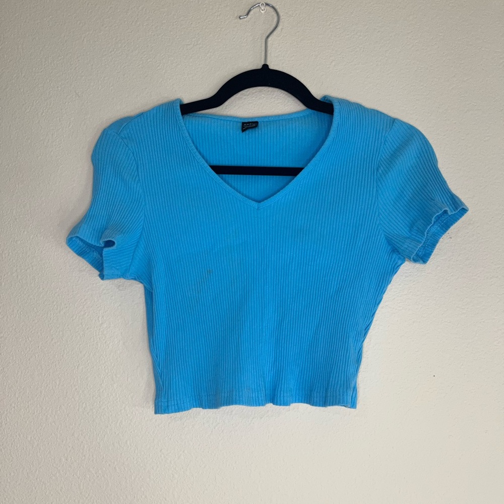 V-Neck Rib Knit Crop Top